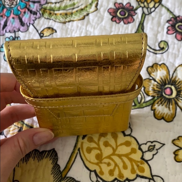 Burberry Gold Metallic Pouch Case Cell Phone Nova - Picture 6 of 9